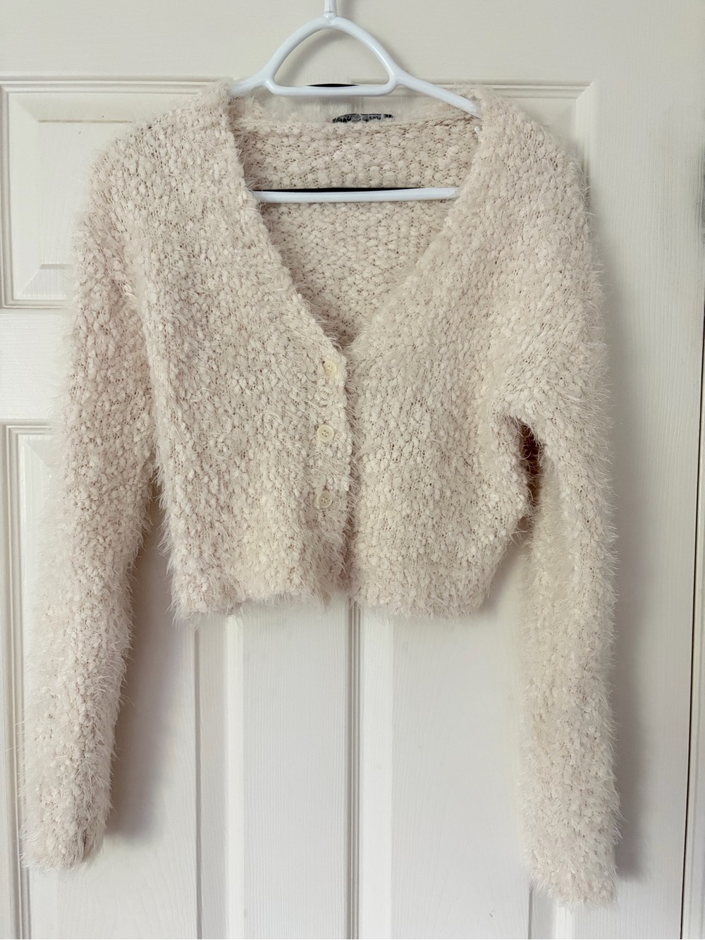 Zara Cream Fuzzy V-Neck Cropped Cardigan